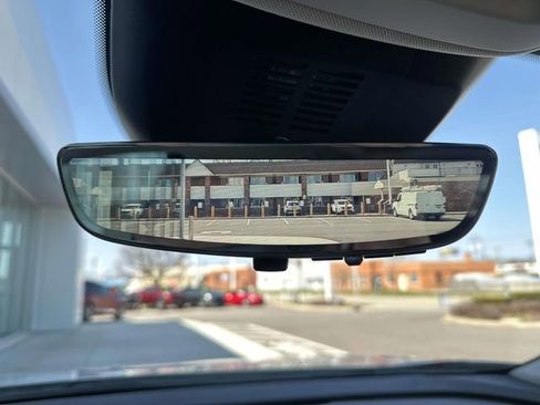 Used 2024 Buick Envision Avenir AWD/4WD image 50