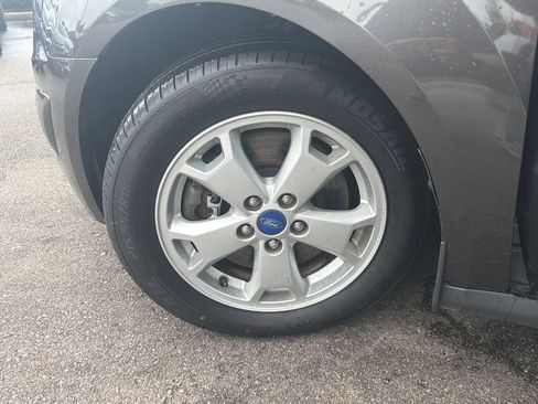 Used 2015 Ford Transit Connect XLT FWD image 29