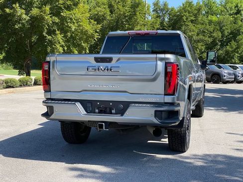Used 2024 GMC Sierra 2500 Denali Ultimate AWD/4WD image 8