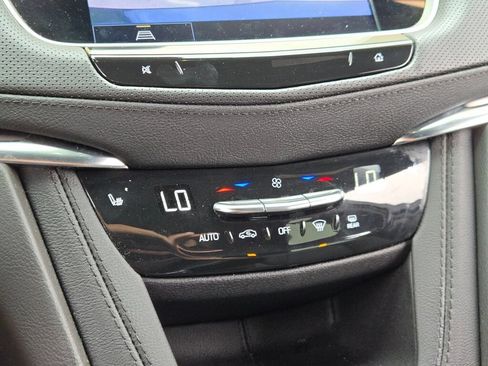 Used 2023 Cadillac XT5 Luxury w/ LPO, Floor Liner Package AWD/4WD image 26