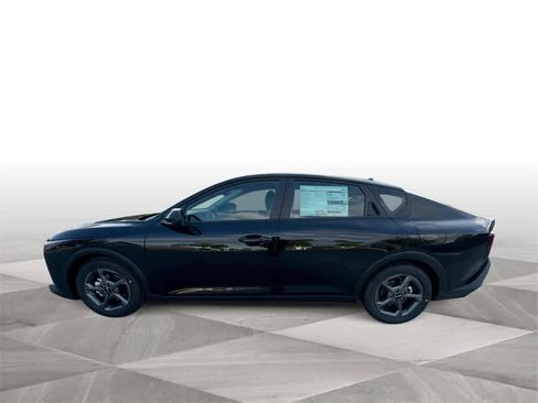 New 2026 Kia K4 LXS image 5