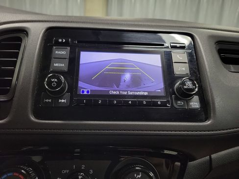 Used 2022 Honda HR-V LX image 20