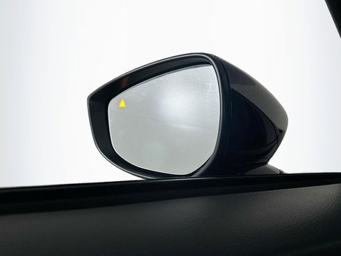 Used 2025 MAZDA CX-50 AWD 2.5 S w/ Premium Package image 16