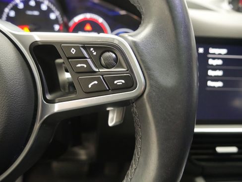 Certified 2023 Porsche Cayenne AWD/4WD image 39