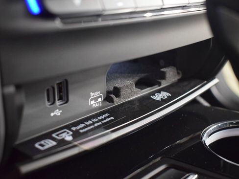 Certified 2024 Maserati Ghibli Modena image 32