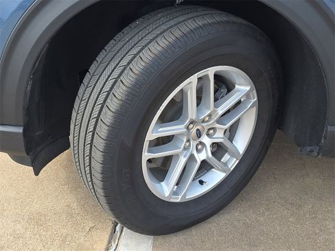 New 2025 Ford Explorer Active w/ Active Comfort Package image 30