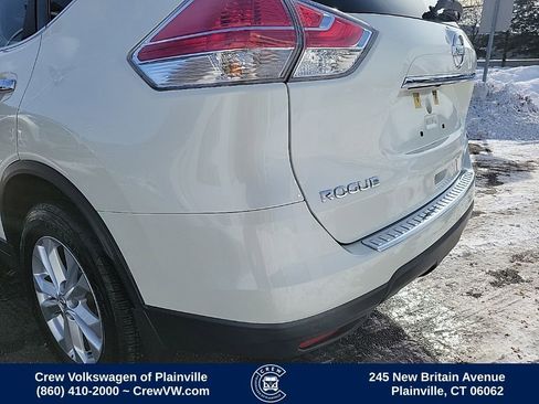 Used 2016 Nissan Rogue SV w/ SV Premium Package image 28