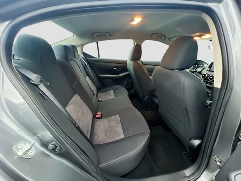 Used 2022 Nissan Sentra SR w/ Trunk Package image 27