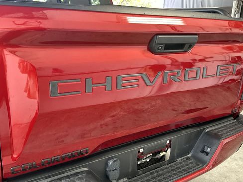 Used 2024 Chevrolet Colorado LT w/ LT Convenience Package III RWD image 10