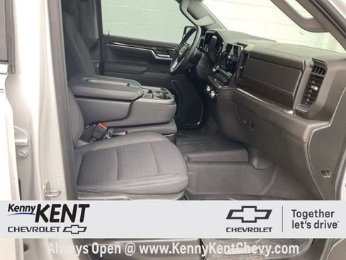 Used 2023 GMC Sierra 1500 SLE image 21