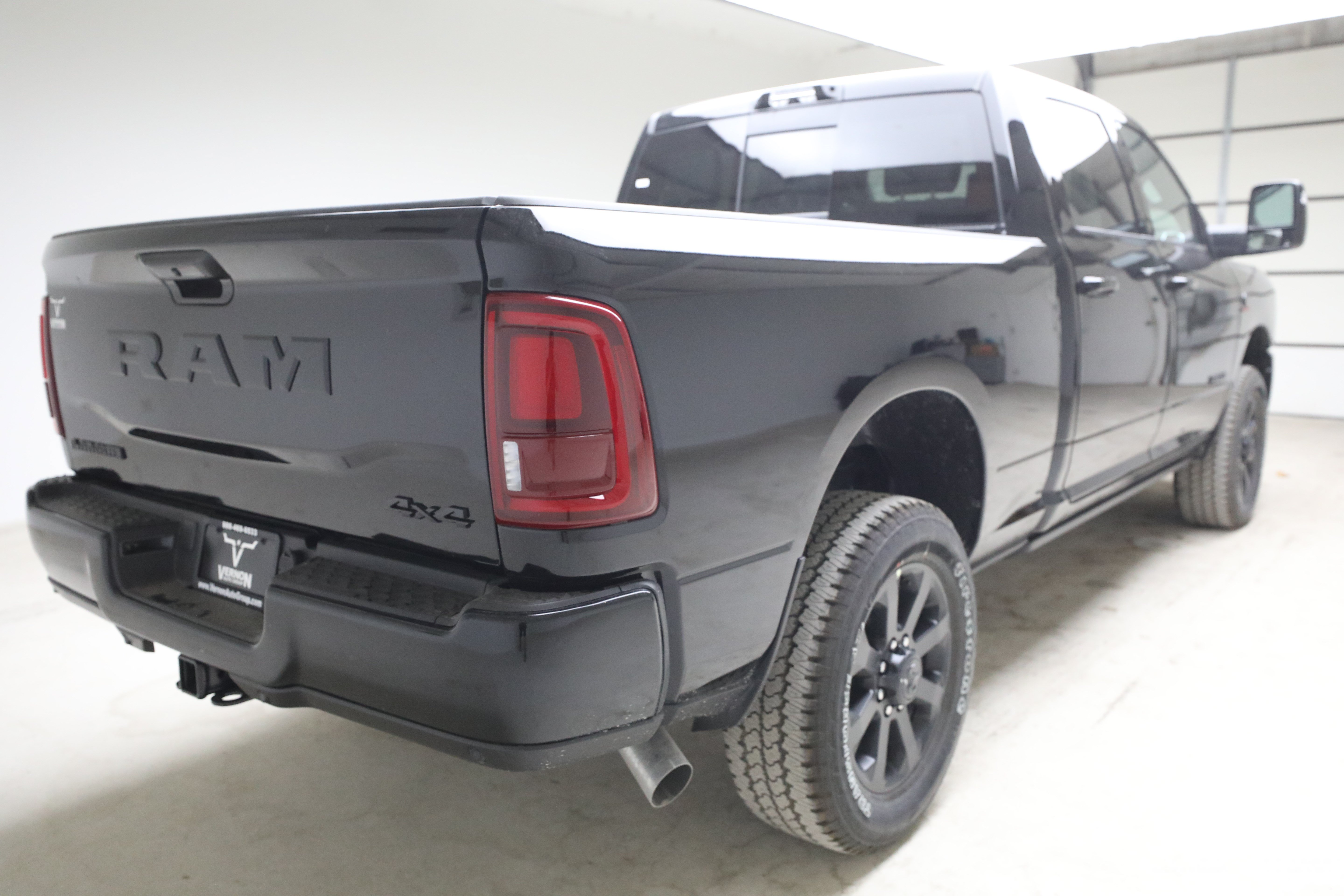 New 2027 RAM 3500 Laramie AWD/4WD image 5