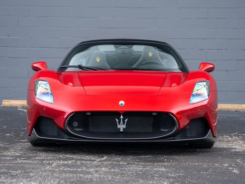 Used 2023 Maserati MC20 Spyder image 13