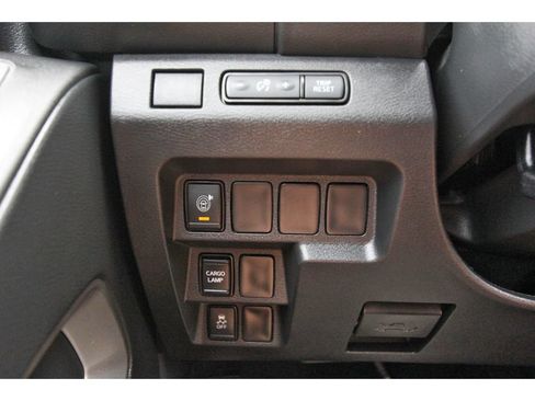 Used 2025 Nissan Frontier SV RWD image 22