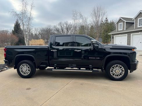 Used 2021 Chevrolet Silverado 3500 High Country w/ Z71 Off-Road Package image 8