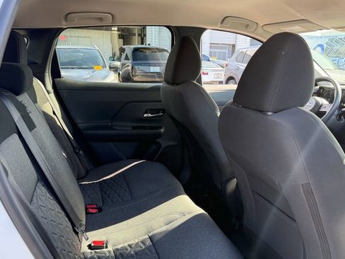 Certified 2025 Nissan Kicks SV AWD/4WD image 17
