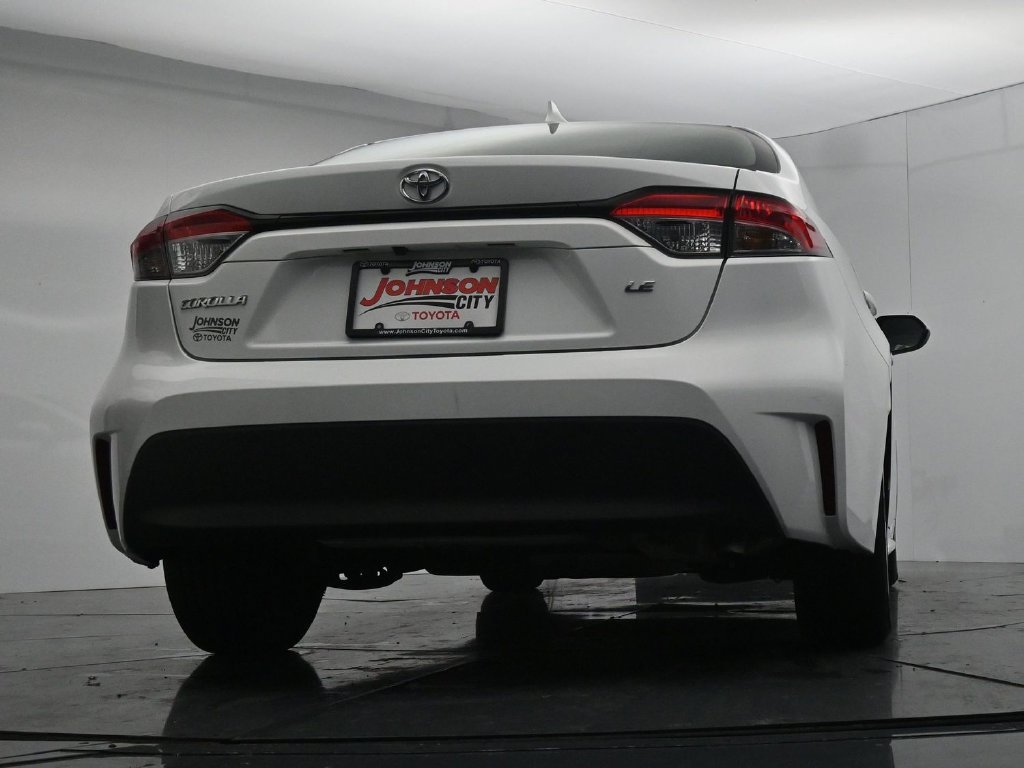 Used 2024 Toyota Corolla LE FWD image 36