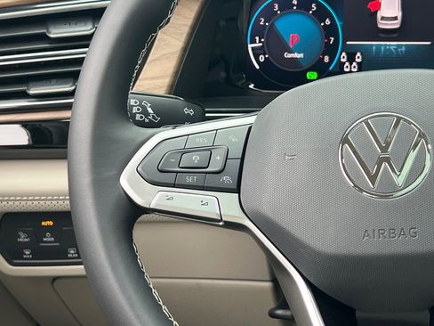 New 2026 Volkswagen Atlas SE image 29