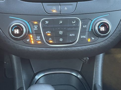 Used 2023 Chevrolet Malibu LT image 25