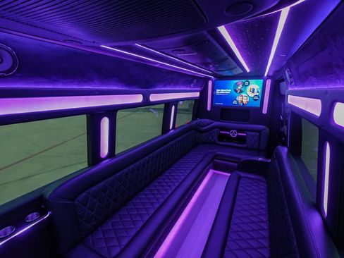 Used 2024 Mercedes-Benz Sprinter 3500 image 57