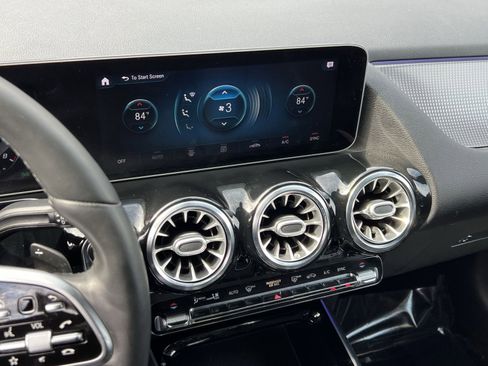 Certified 2021 Mercedes-Benz GLA 250 GLA 250 w/ Premium Package image 19