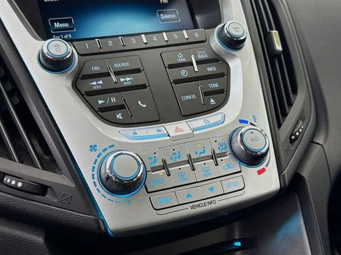 Used 2015 Chevrolet Equinox LT w/ Driver Convenience Package image 16