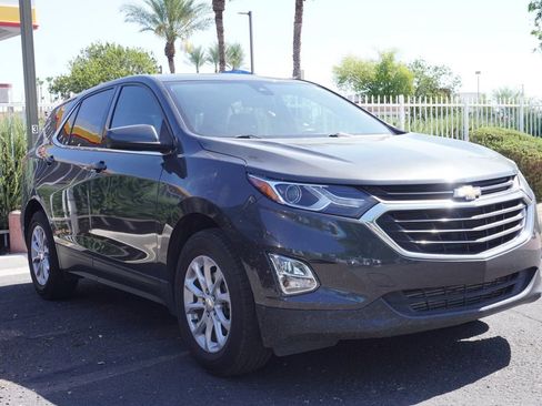 Used 2020 Chevrolet Equinox LT FWD image 3
