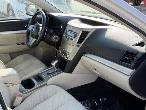 Used 2011 Subaru Legacy 2.5i Premium image 20