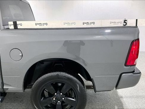 Used 2022 RAM 1500 Express w/ Ceramic Grey Express Package AWD/4WD image 48