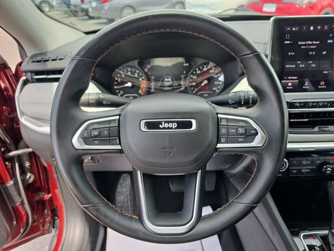 Used 2022 Jeep Compass Limited AWD/4WD image 25