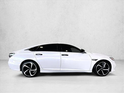 Used 2022 Honda Accord Sport image 5