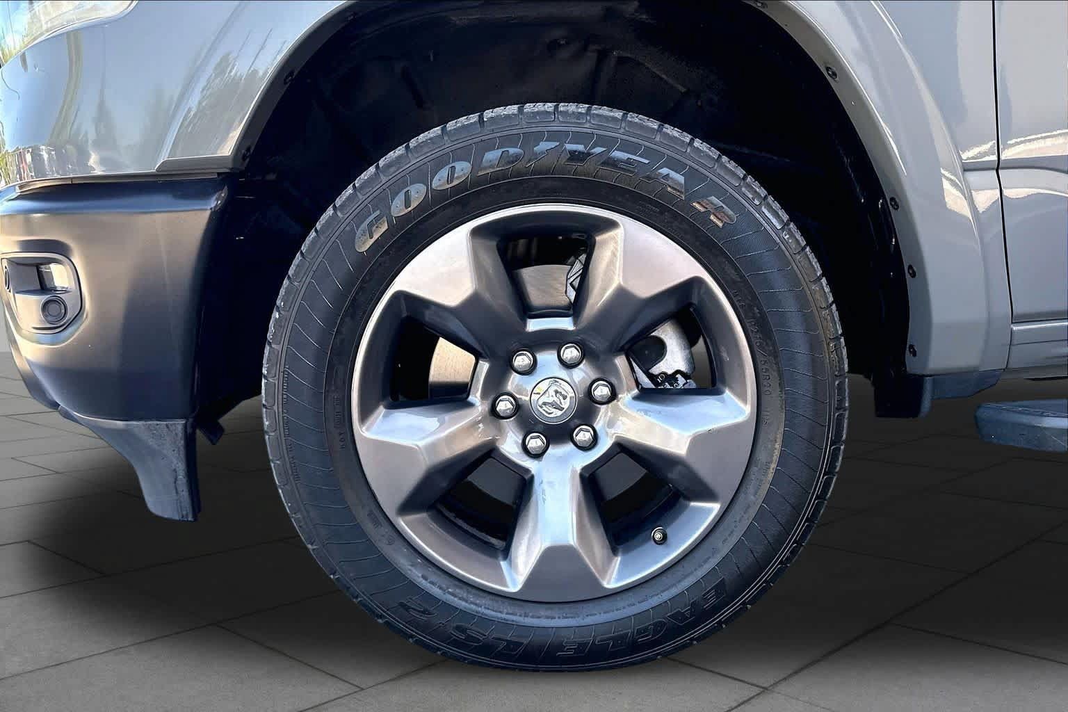 Used 2020 RAM 1500 Big Horn w/ Built-to-serve Edition AWD/4WD image 11