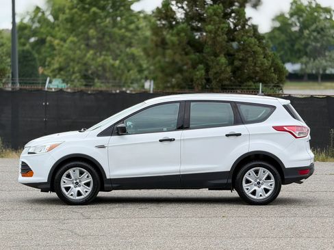 Used 2016 Ford Escape S FWD image 8