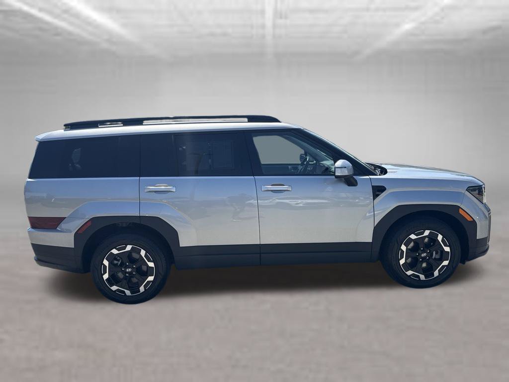 Used 2024 Hyundai Santa Fe SEL FWD image 6