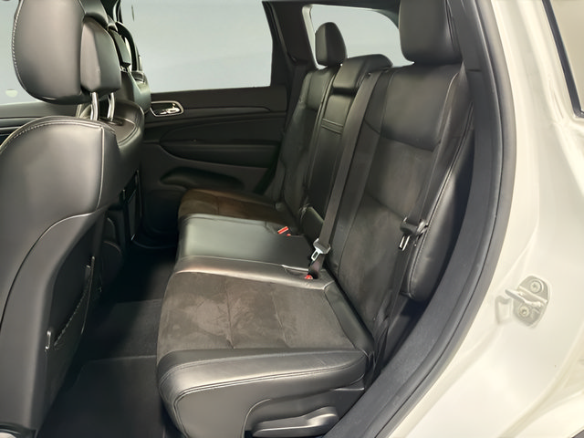 Used 2020 Jeep Grand Cherokee Altitude RWD image 28