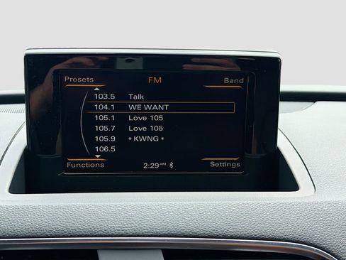 Used 2018 Audi Q3 2.0T Premium Plus AWD/4WD image 16