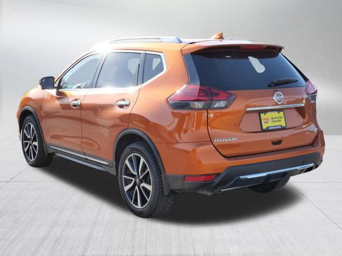 Used 2020 Nissan Rogue SL w/ Premium Package image 5