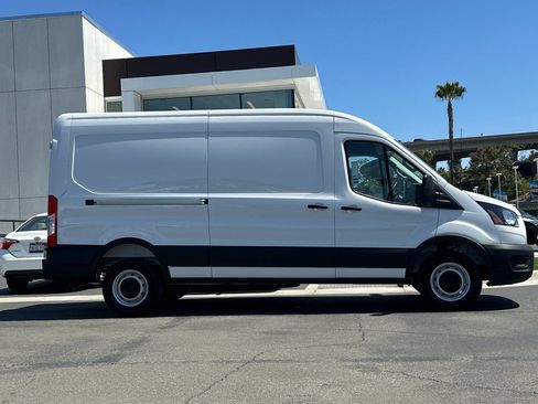 New 2026 Ford Transit 250 148 Medium Roof w/ Load Area Protection Package RWD image 2