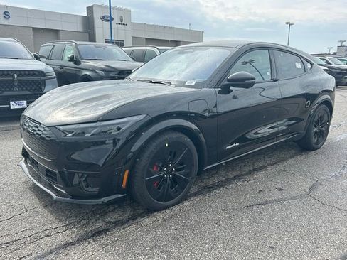 New 2025 Ford Mustang Mach-E GT image 9