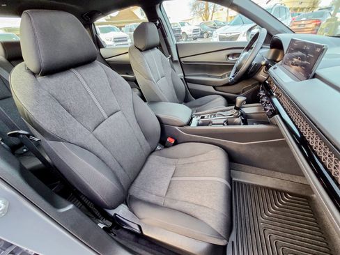 Used 2025 Honda Accord Sport image 35