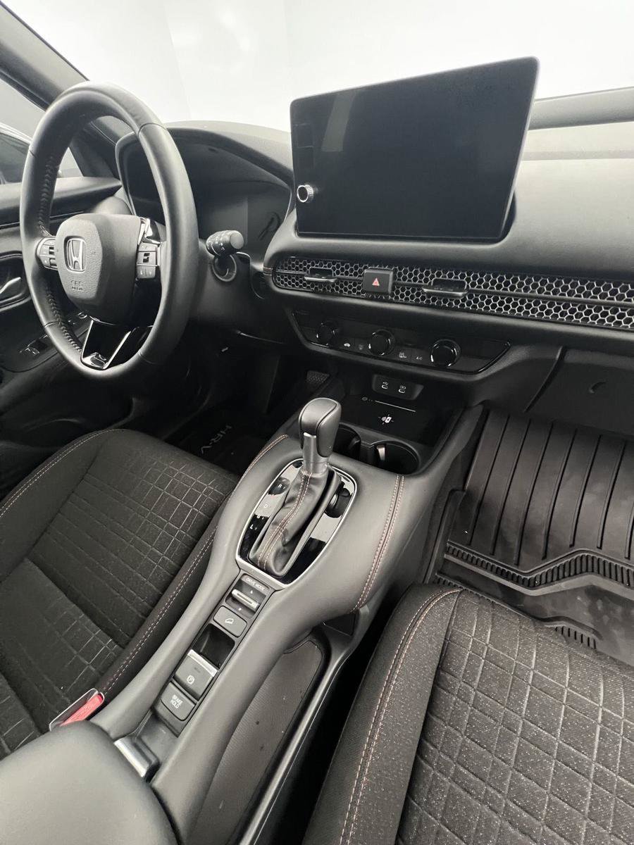 Used 2026 Honda HR-V Sport image 38