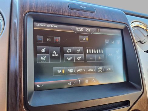 Used 2013 Ford F150 Lariat w/ Mid Equipment Group image 7