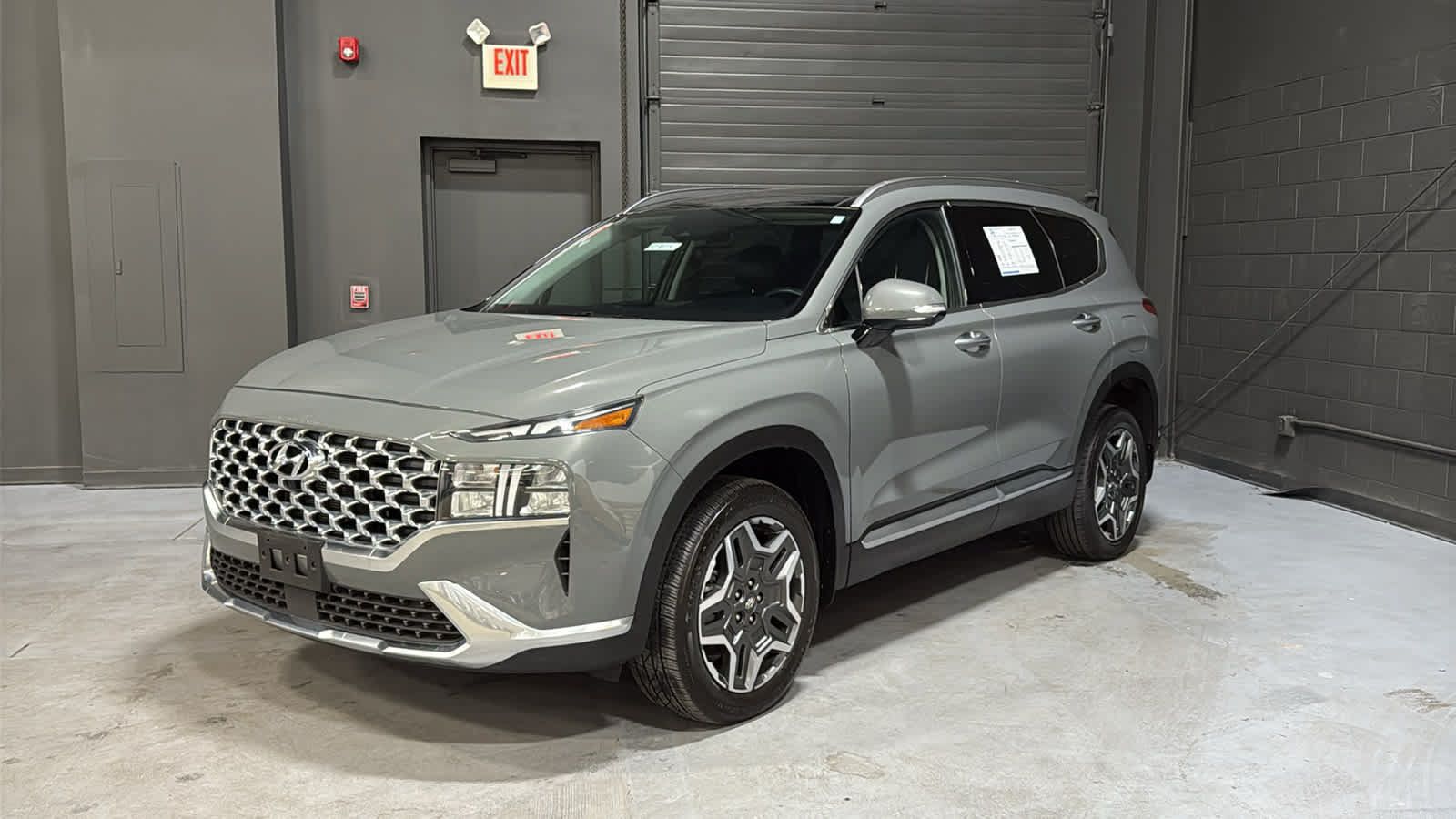 Used 2023 Hyundai Santa Fe SEL Premium AWD/4WD image 3