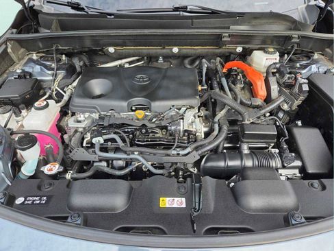 Used 2022 Toyota Venza XLE AWD/4WD image 21