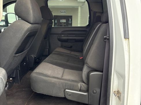 Used 2014 Chevrolet Silverado 2500 LT w/ Suspension Package, Off-Road image 10