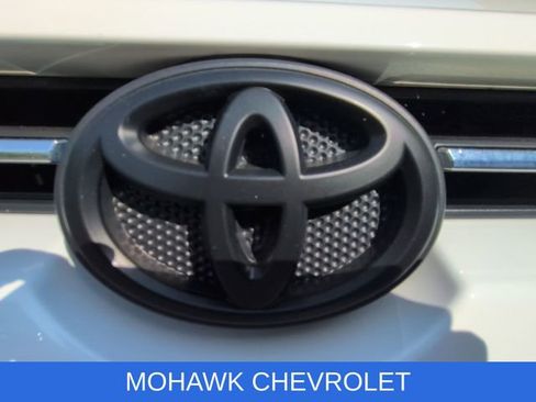 Used 2023 Toyota 4Runner TRD Off-Road Premium w/ Moonroof Package AWD/4WD image 32