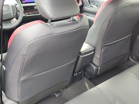 New 2026 Toyota Prius Plug-In Hybrid FWD image 22