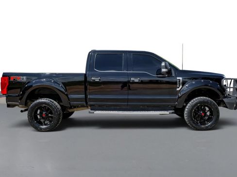 Used 2022 Ford F250 XLT w/ XLT Value Package AWD/4WD image 5