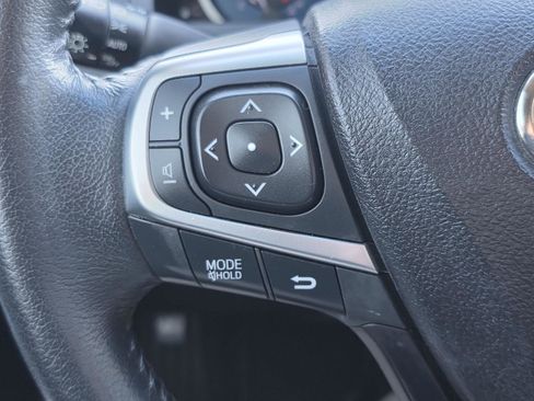 Used 2015 Toyota Camry XLE image 12