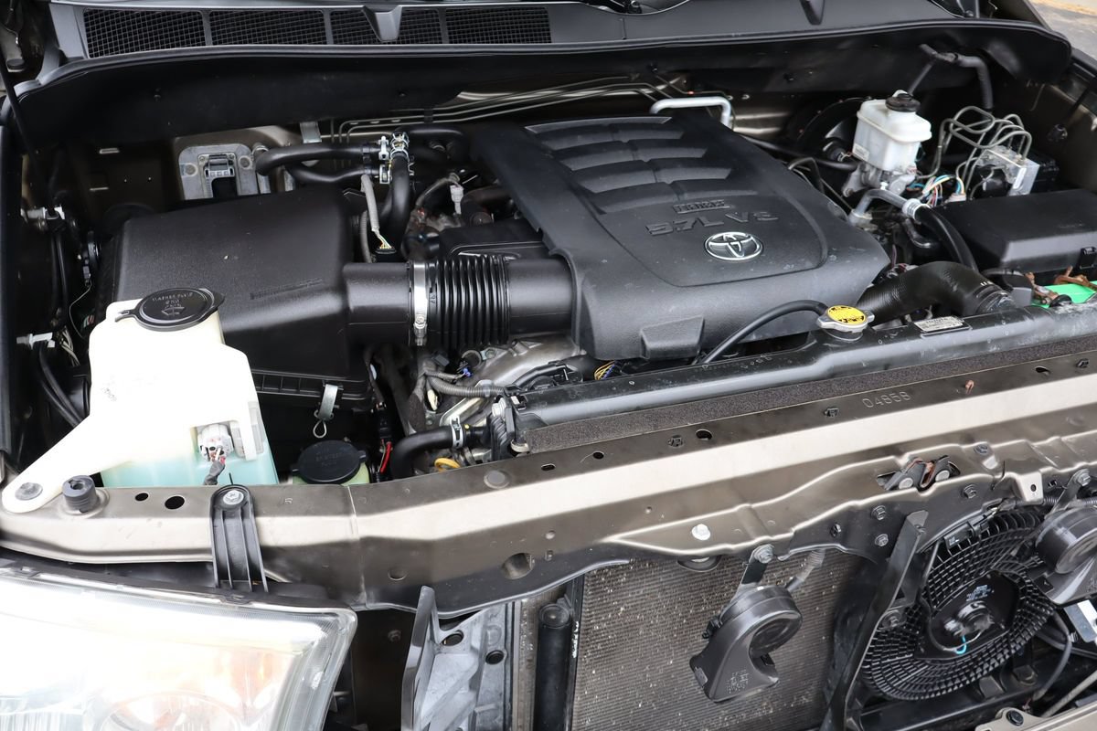 Used 2013 Toyota Sequoia Limited AWD/4WD image 47