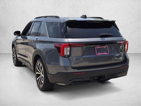 Used 2026 Ford Explorer ST-Line RWD image 7